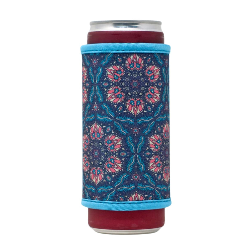 
            
                Load image into Gallery viewer, Thermal insulated skinny can sleeve. For white claws, Truly, Bud light seltzers and most skinny cans.
            
        